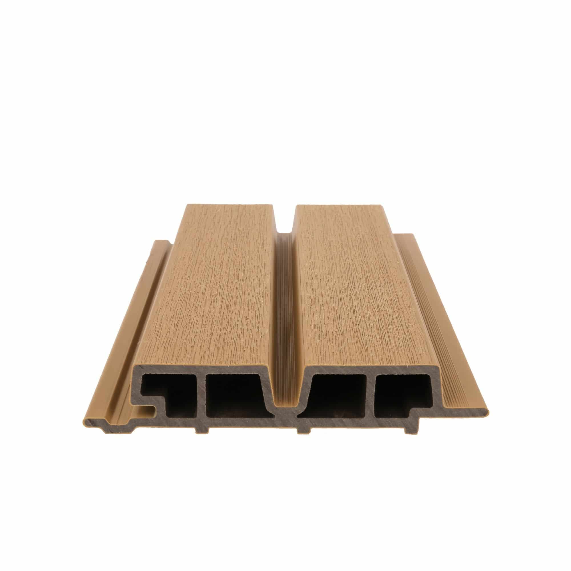 NewTechWood | Castellation PRO65 gevelbekleding | 3,3x18x290cm | Red Cedar