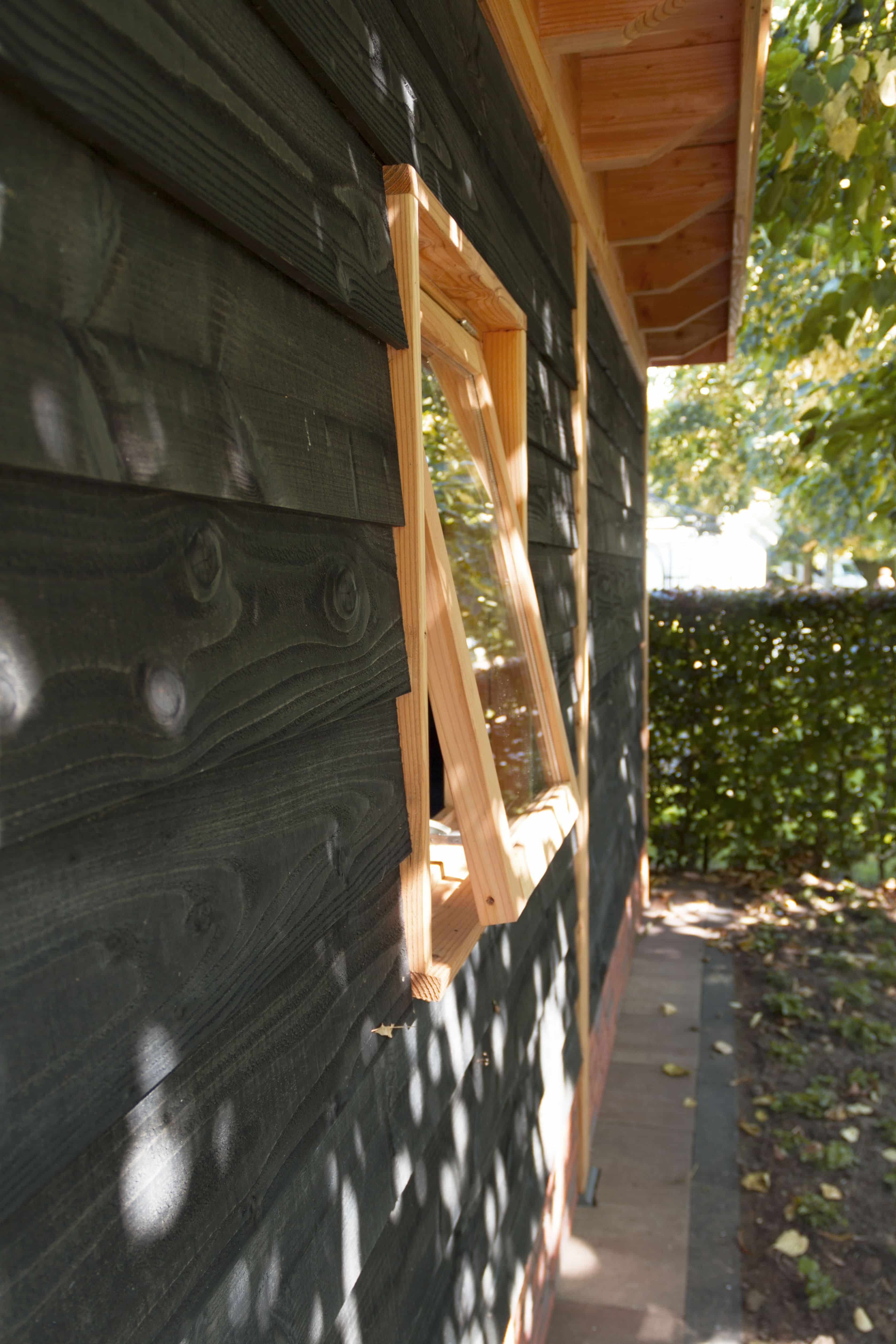 Douglas | stelkozijn universeel t.b.v. raam | onbehandeld